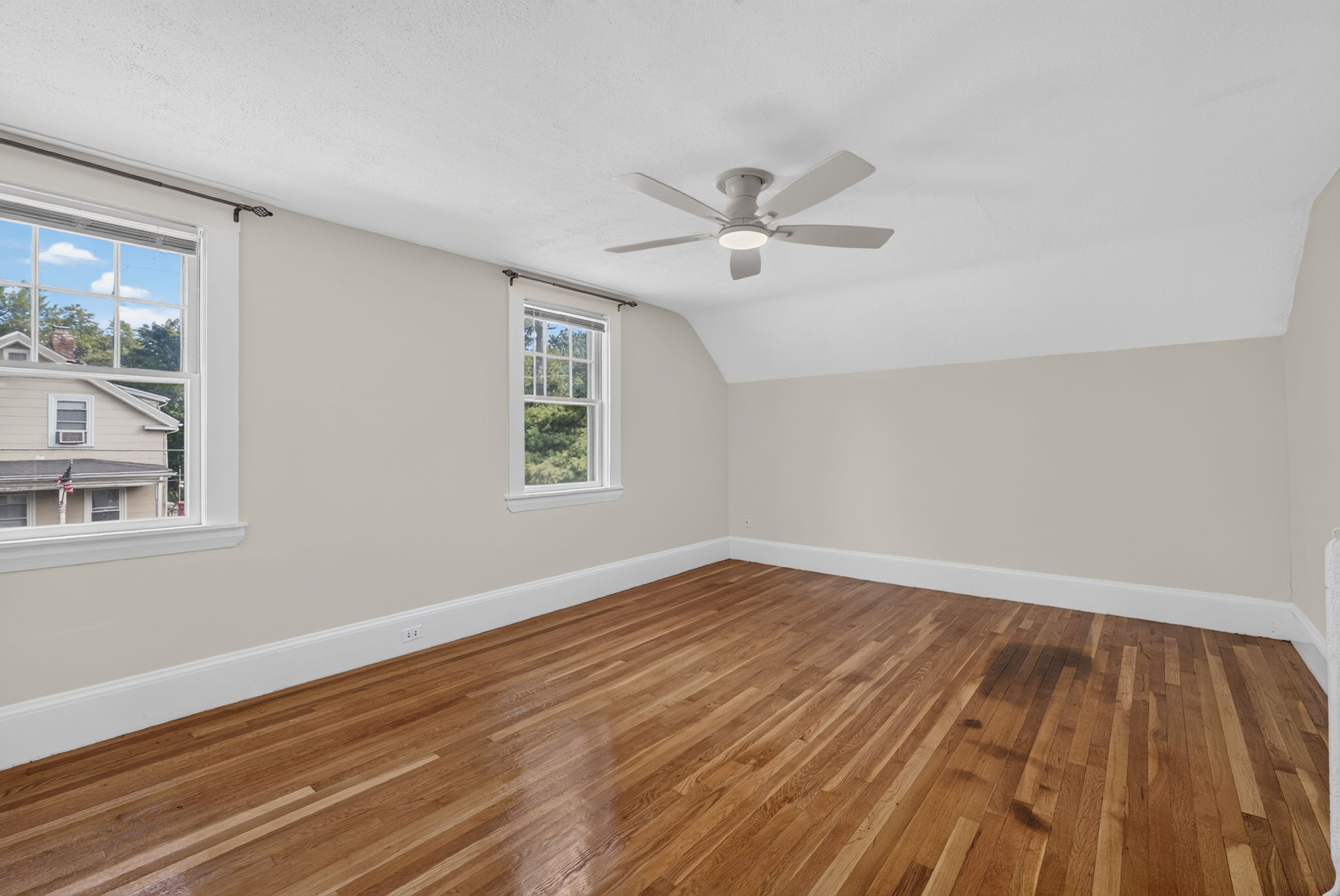 49 Greenhood St, Dedham, MA 02026, USA Photo 18