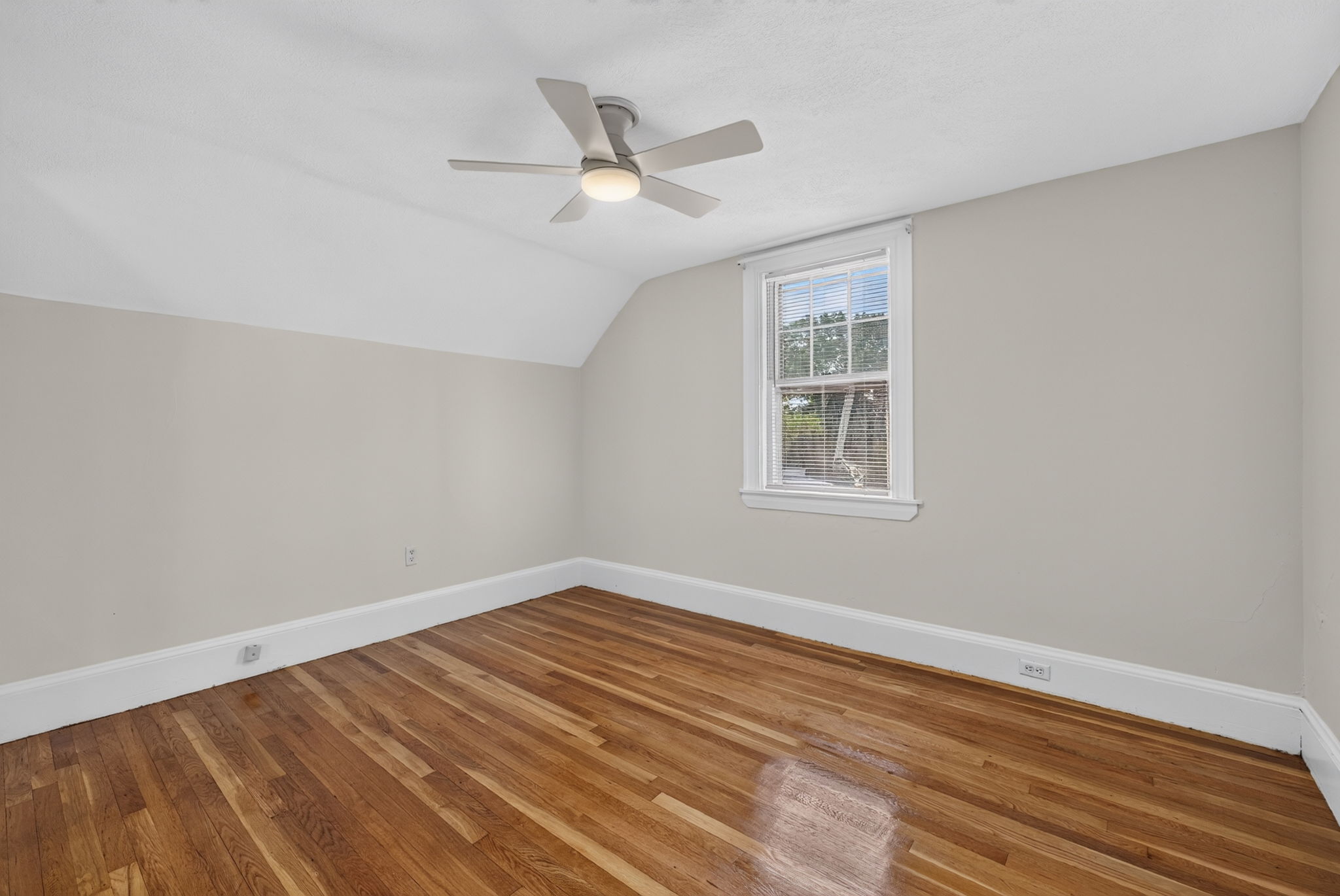 49 Greenhood St, Dedham, MA 02026, USA Photo 20