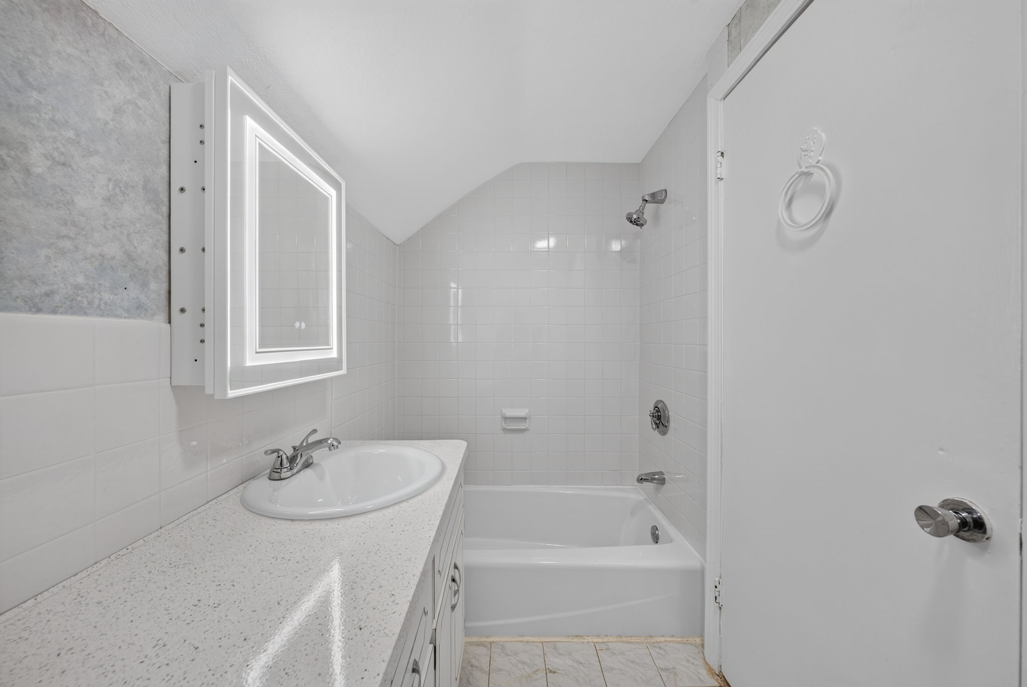 49 Greenhood St, Dedham, MA 02026, USA Photo 23