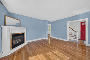 49 Greenhood St, Dedham, MA 02026, USA Photo 7