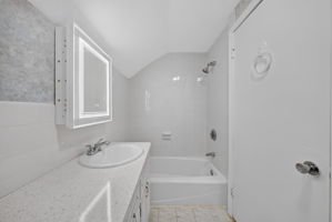 49 Greenhood St, Dedham, MA 02026, USA Photo 22
