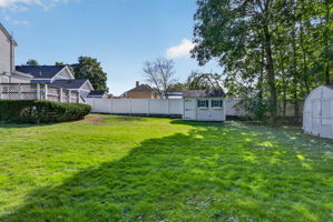 49 Greenhood St, Dedham, MA 02026, USA Photo 31