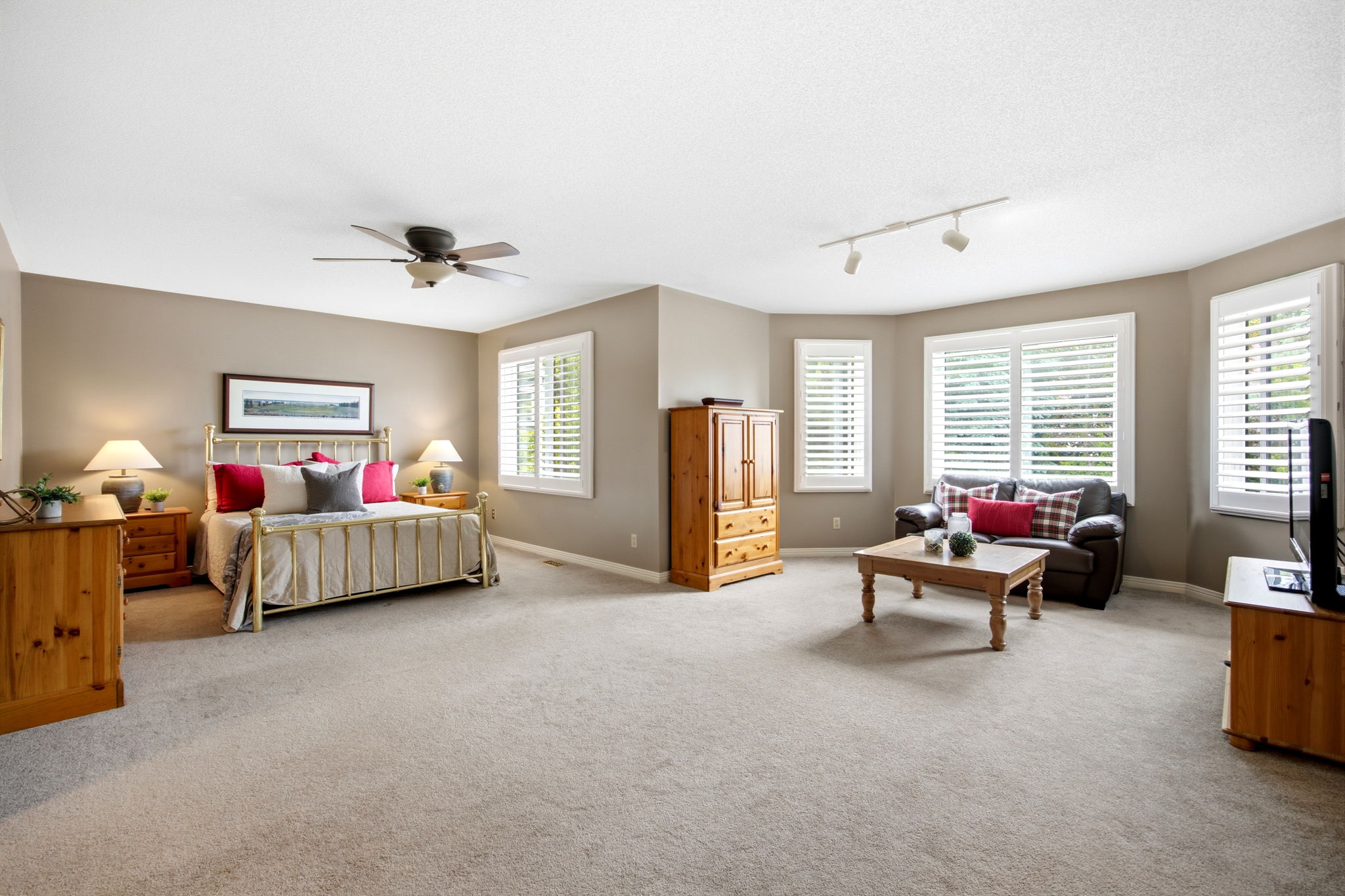  Photo 38