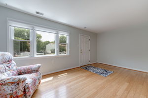 49 Sydnor St, Hamilton, VA 20158, USA Photo 8