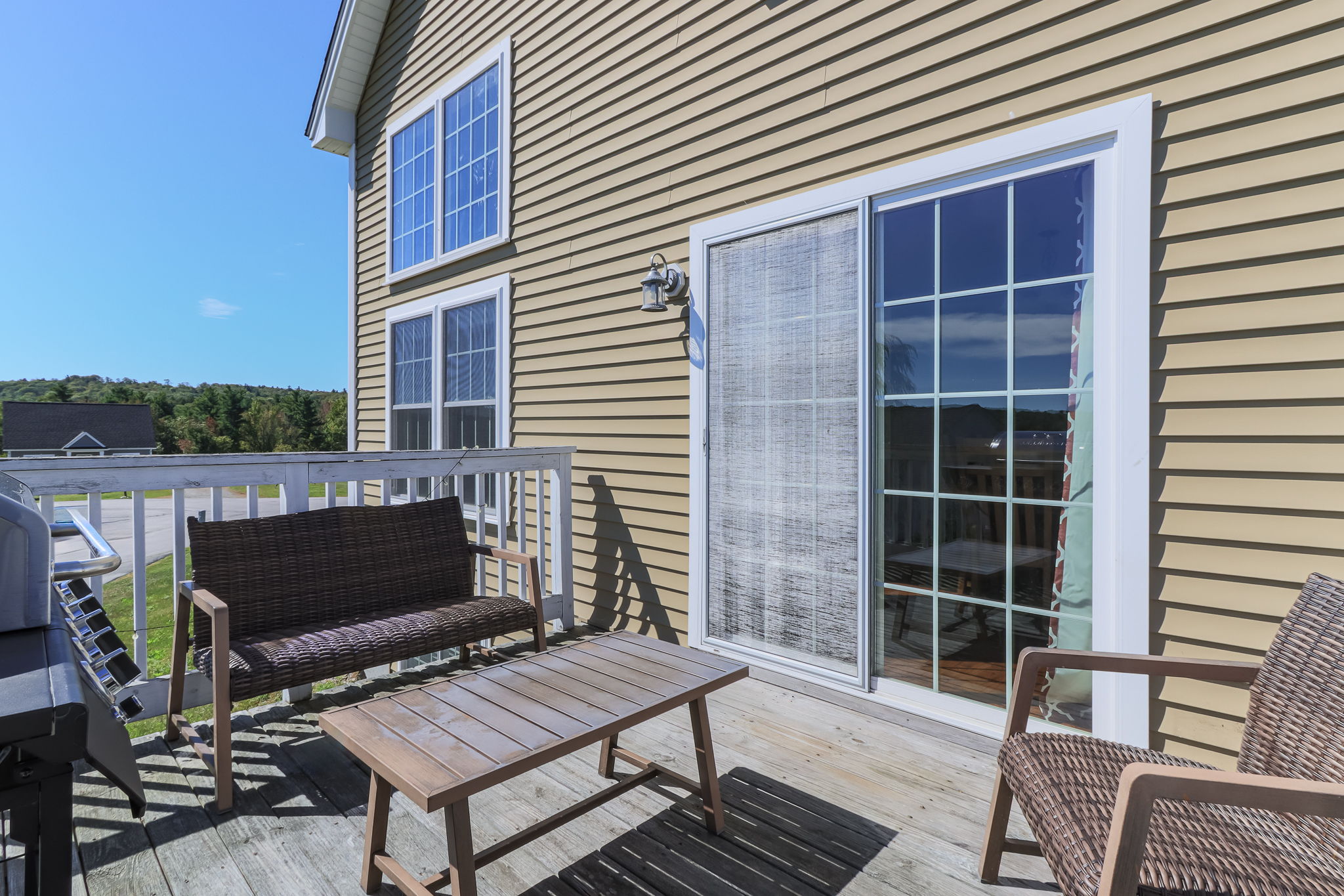 ExteriorRearDeck-10