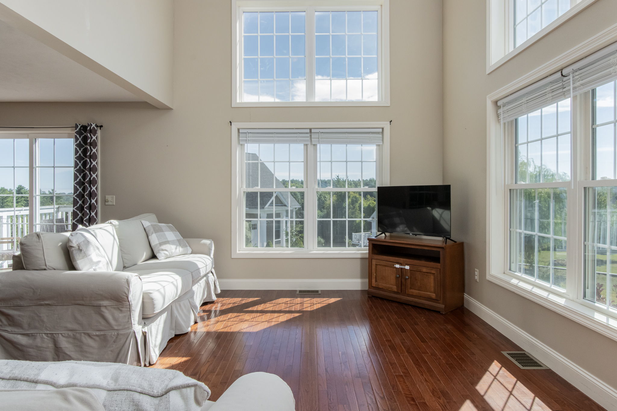 LivingRoom-3