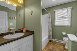  Photo 48