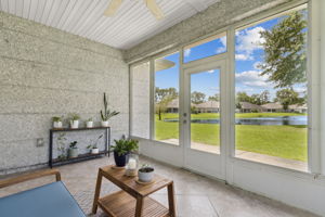 Screened-in Porch