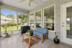 Screened-in Porch