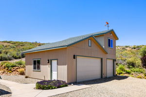 Detached Garage