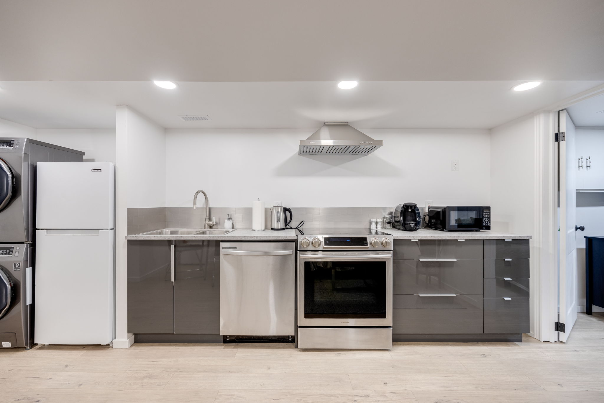 Toronto property showcase — delivered property photograph 4