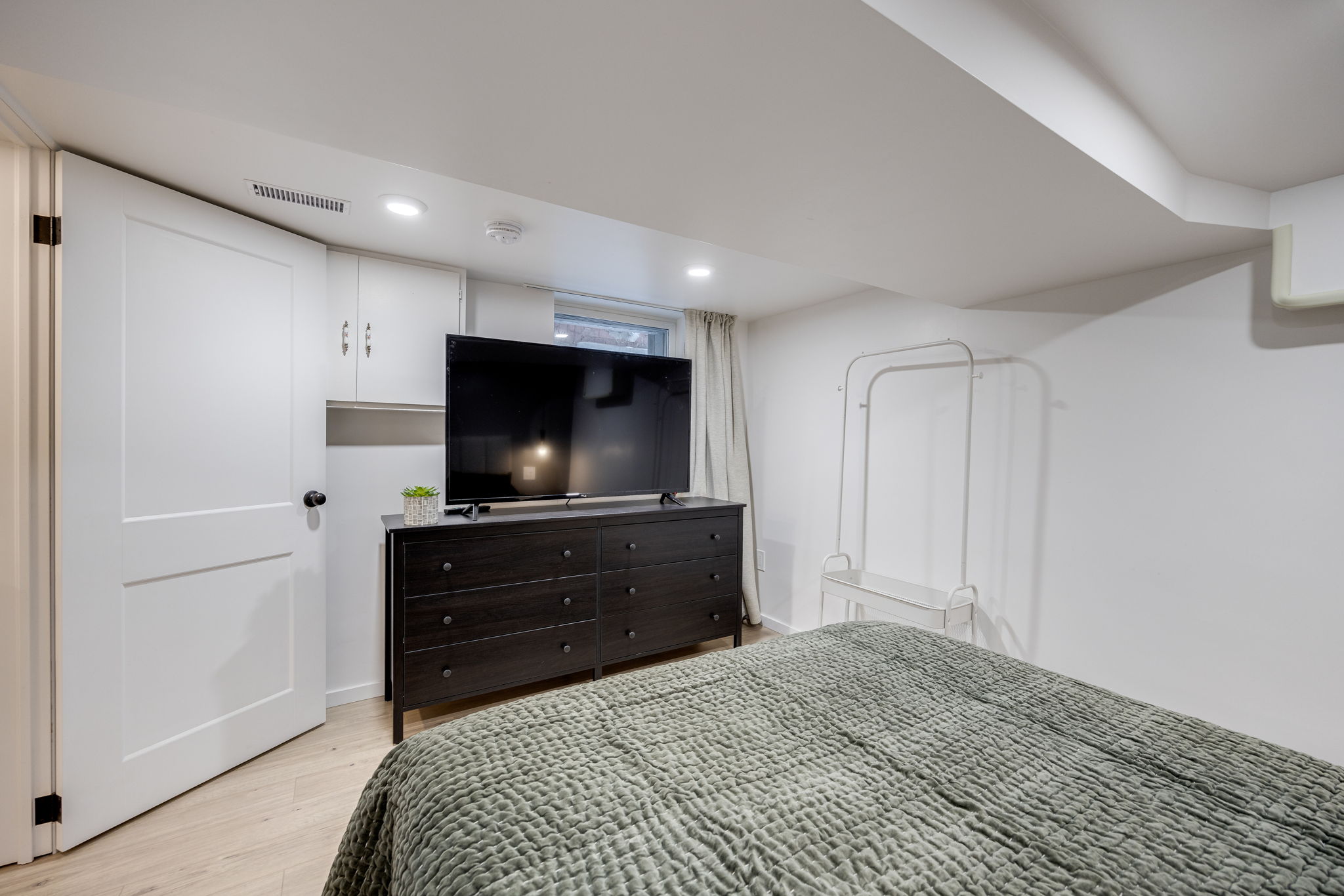 Toronto property showcase — delivered property photograph 13