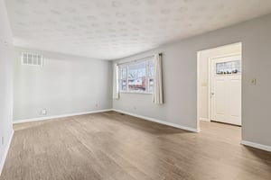 W Market St-S0303-009.jpg