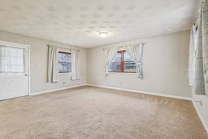 W Market St-S0303-011.jpg