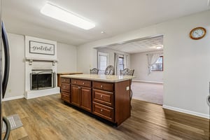 W Market St-S0303-020.jpg