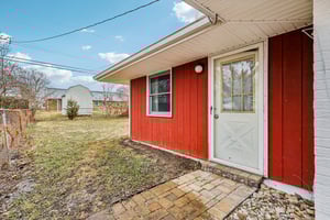 W Market St-S0303-031.jpg