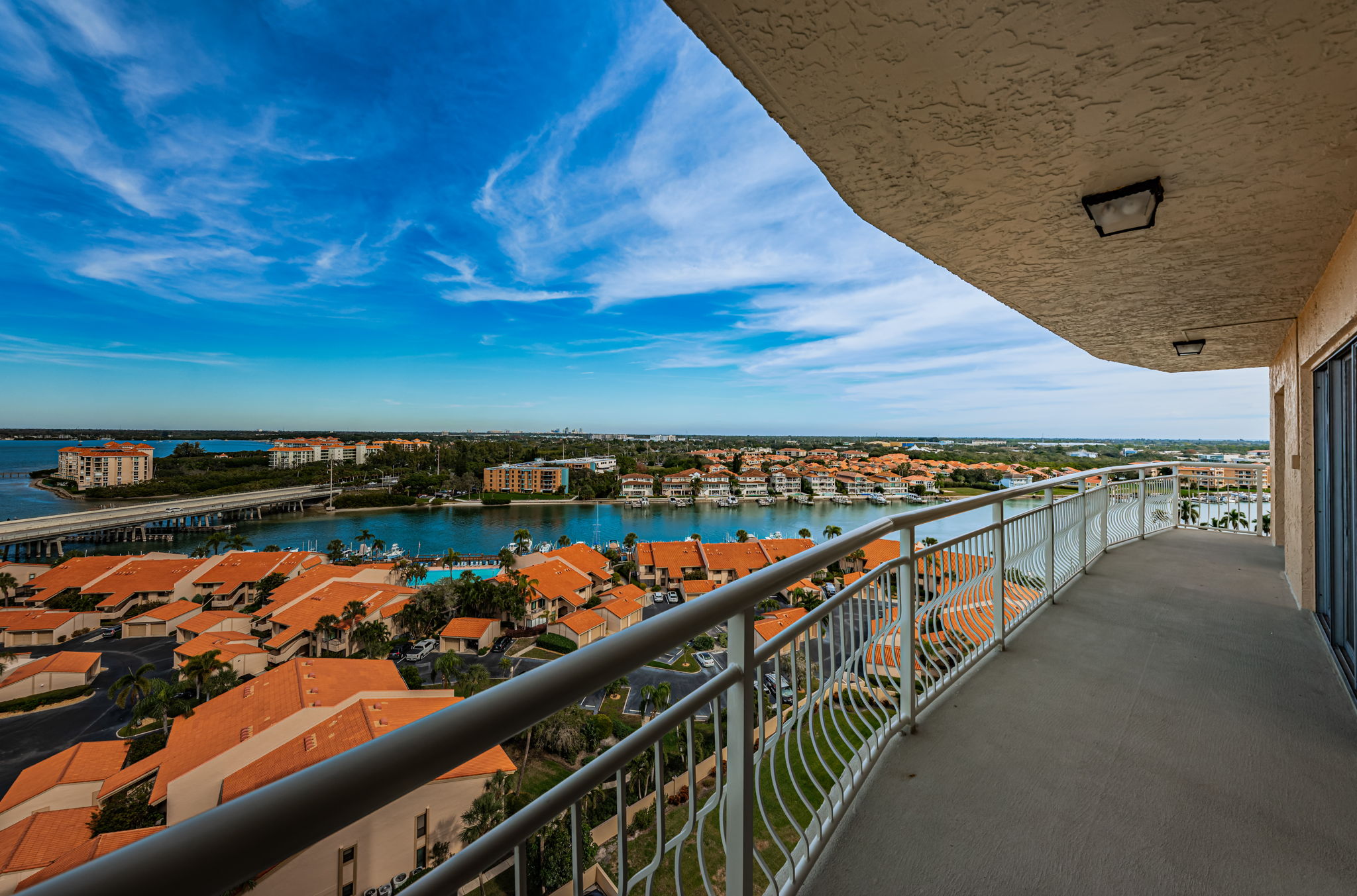 Balcony 3-2
