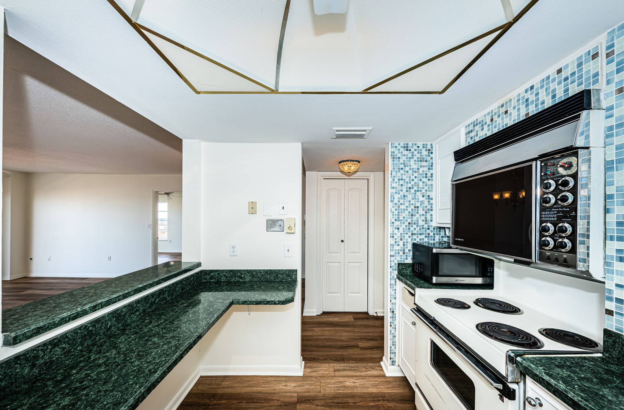 Kitchen 5-2