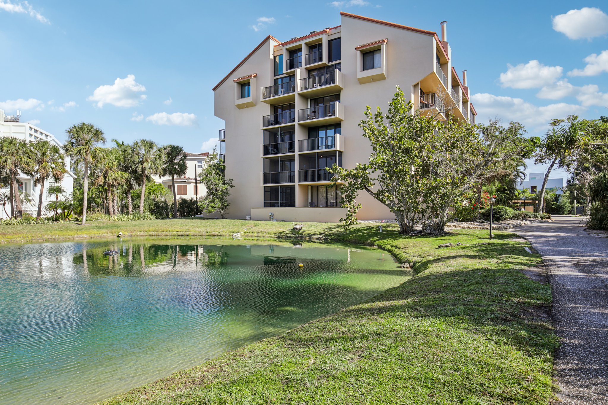 Ocean Blvd-S1712-002.jpg