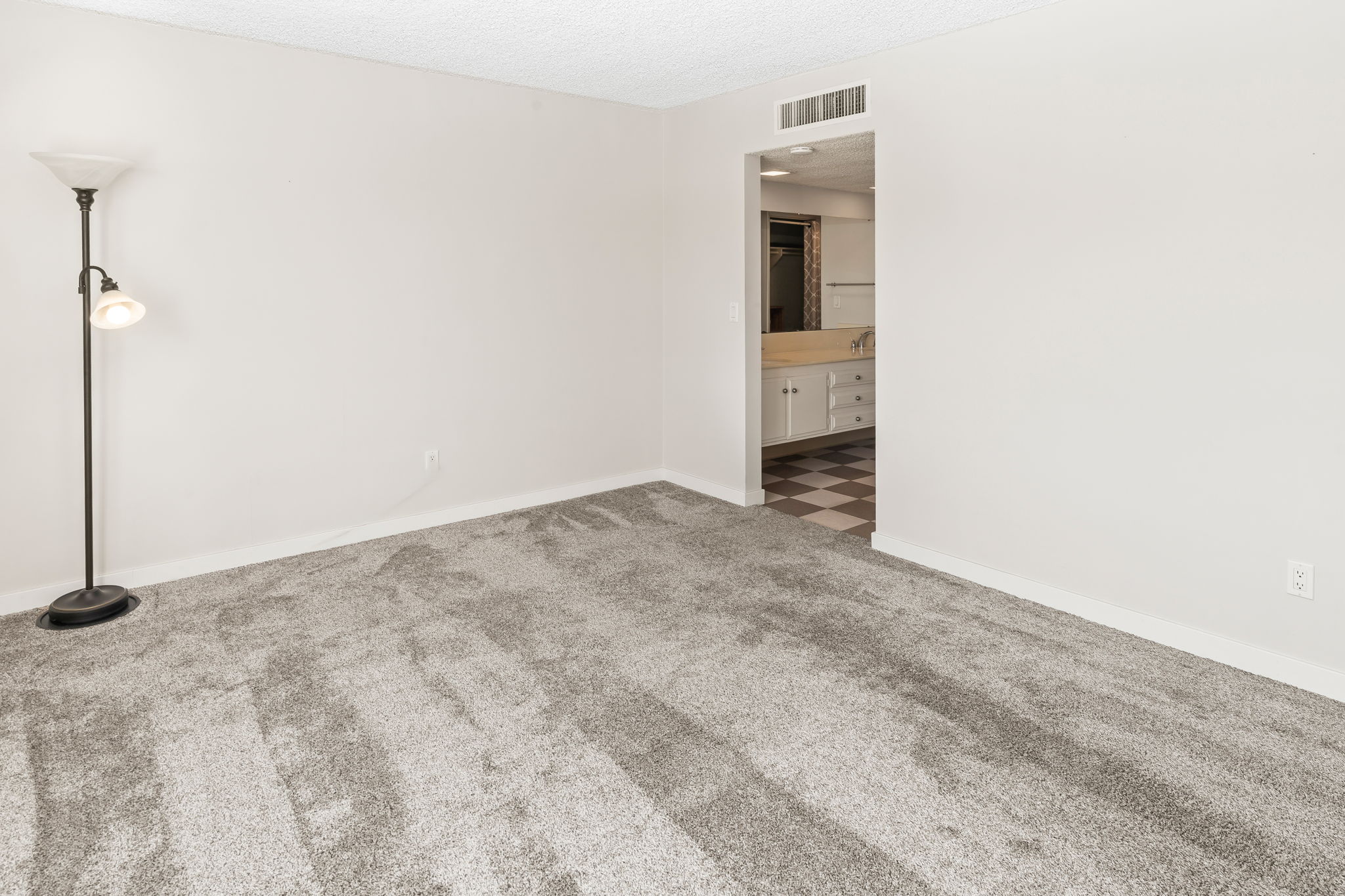 4900 Rosehedge Dr 304-30
