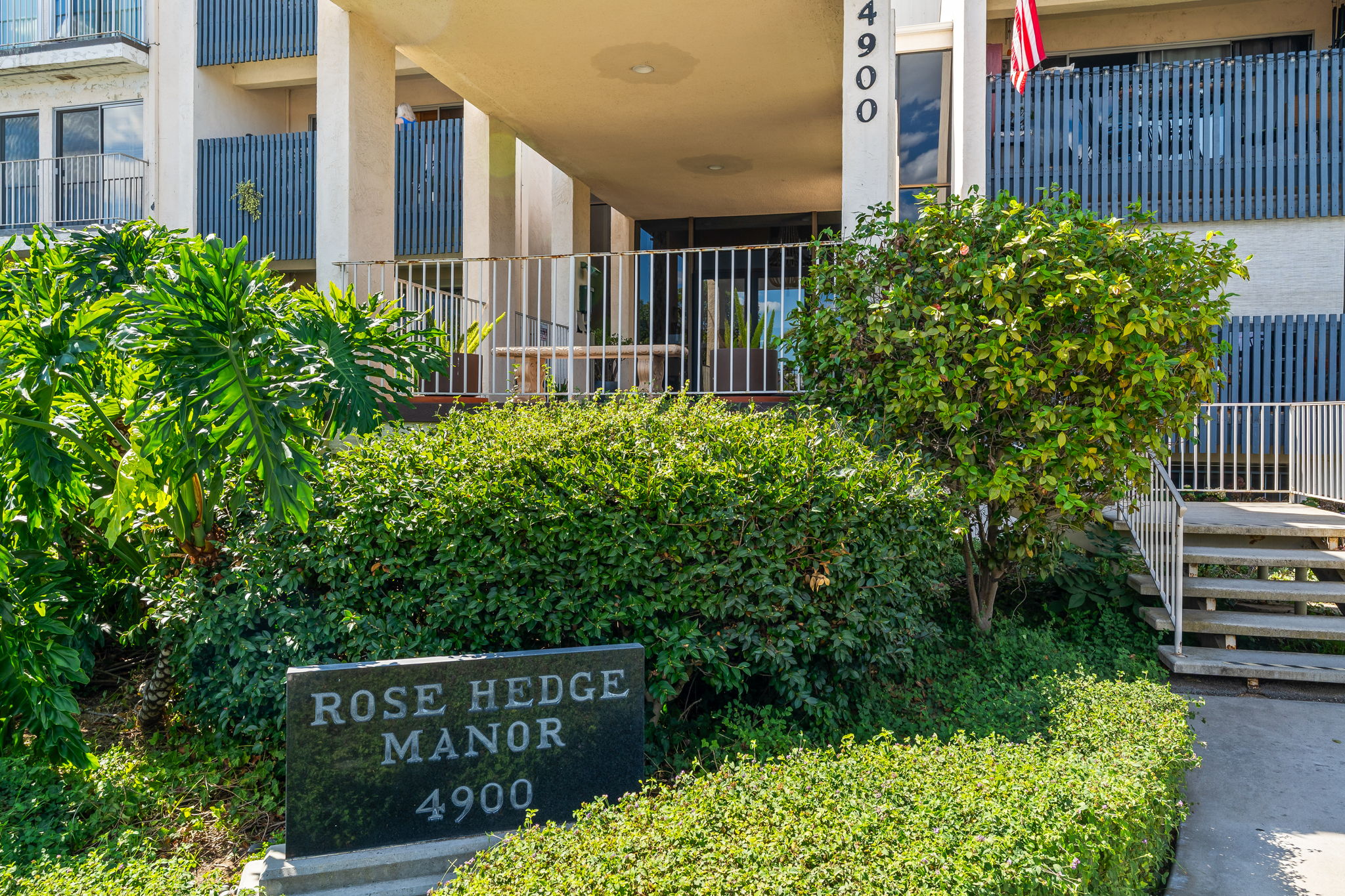 4900 Rosehedge Dr 304-10