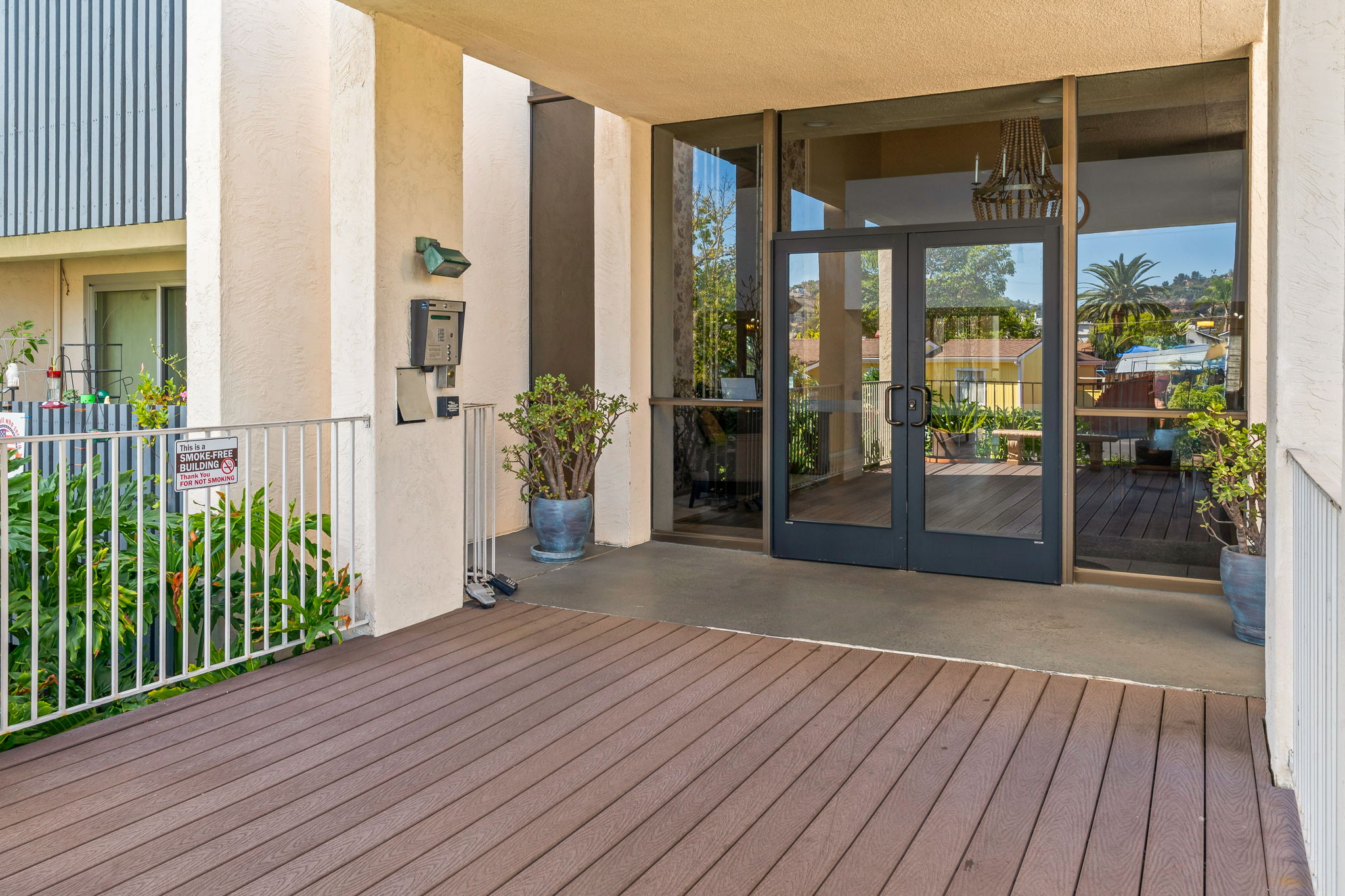 4900 Rosehedge Dr 304-6
