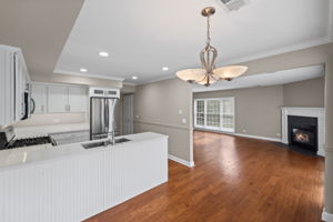 Kitchen/Breakfast Area