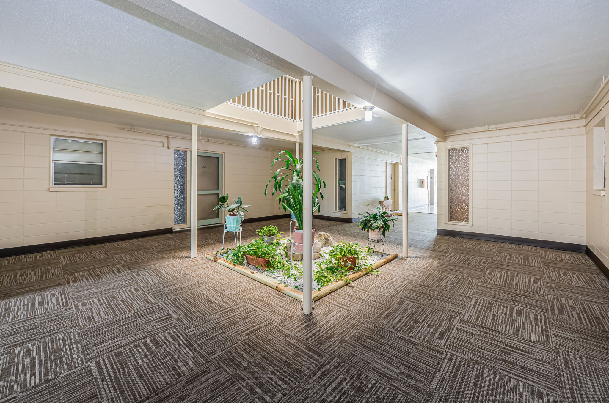 Entry Courtyard2
