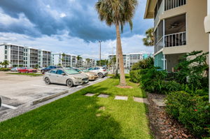 Frontyard3