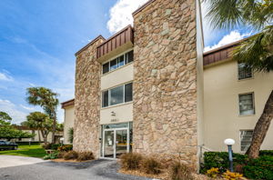 Front Exterior6-2