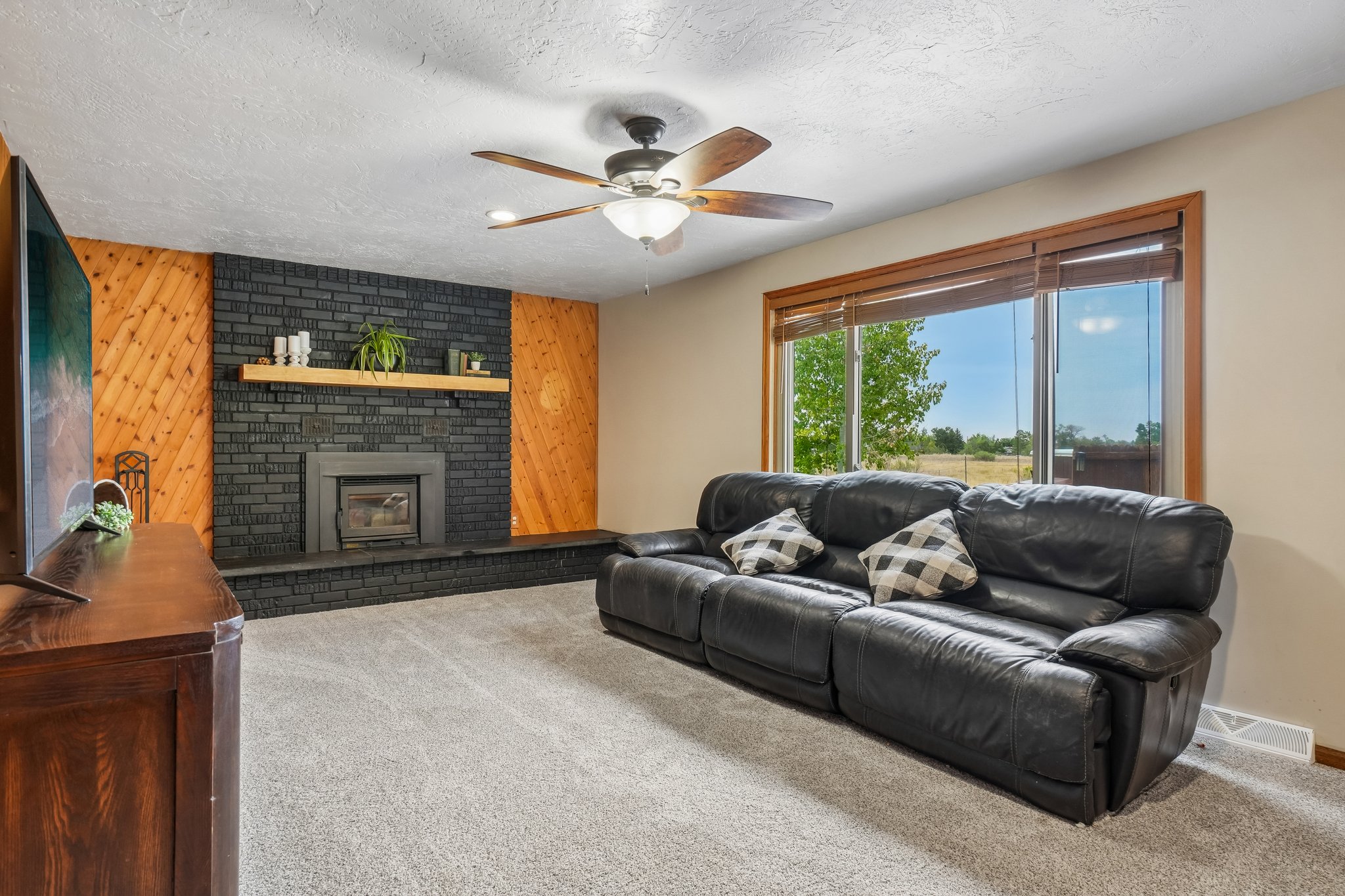 Beverly Dr-S2807-008.jpg
