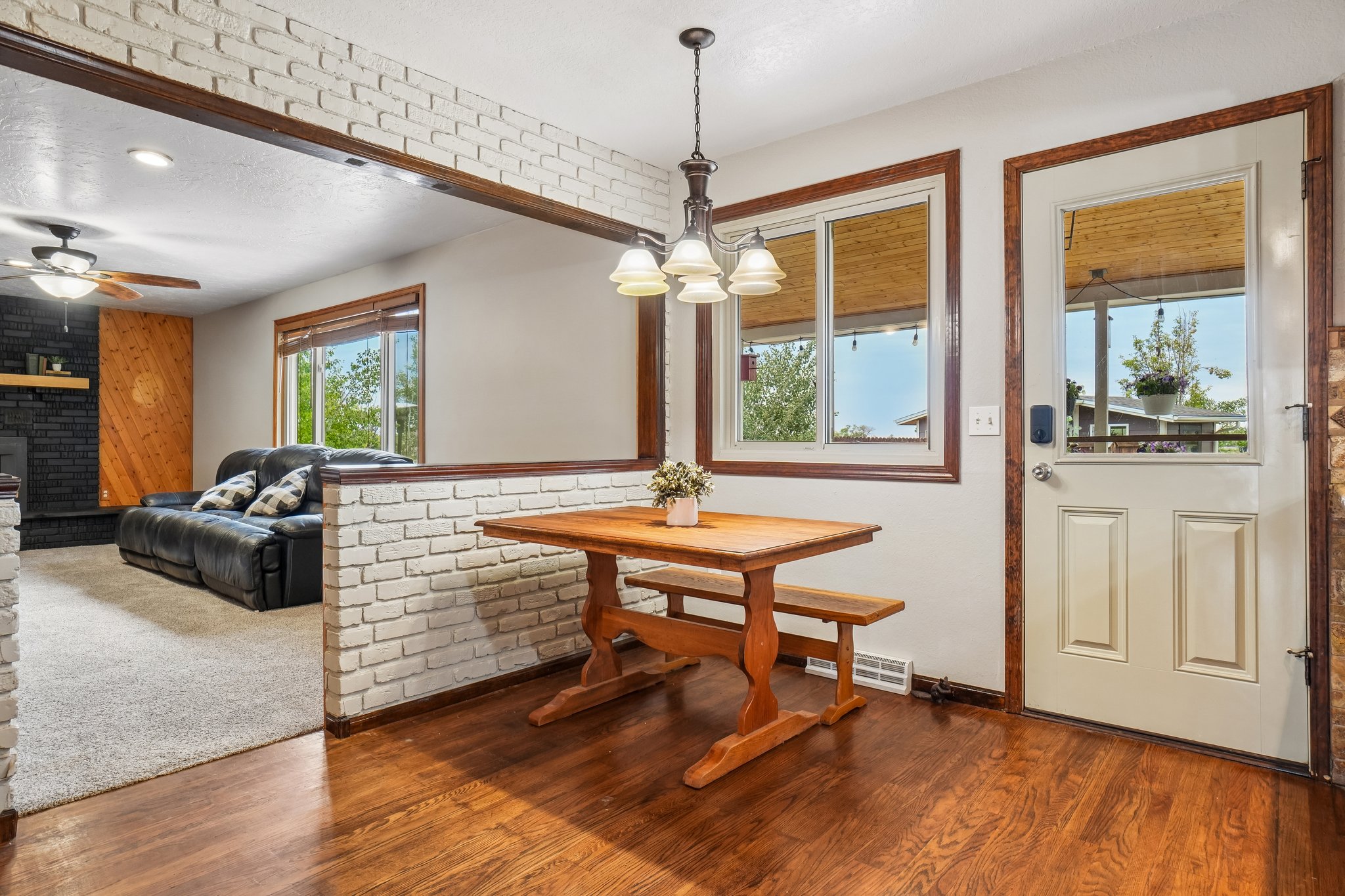 Beverly Dr-S2807-014.jpg