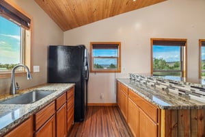 Beverly Dr-S2807-024.jpg