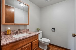 Beverly Dr-S2807-025.jpg
