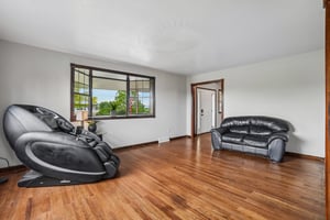 Beverly Dr-S2807-026.jpg