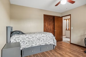 Beverly Dr-S2807-032.jpg