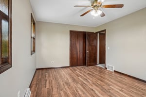 Beverly Dr-S2807-036.jpg
