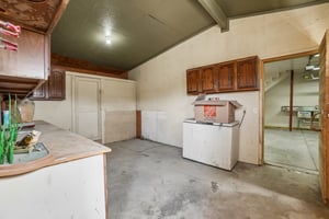 Beverly Dr-S2807-050.jpg