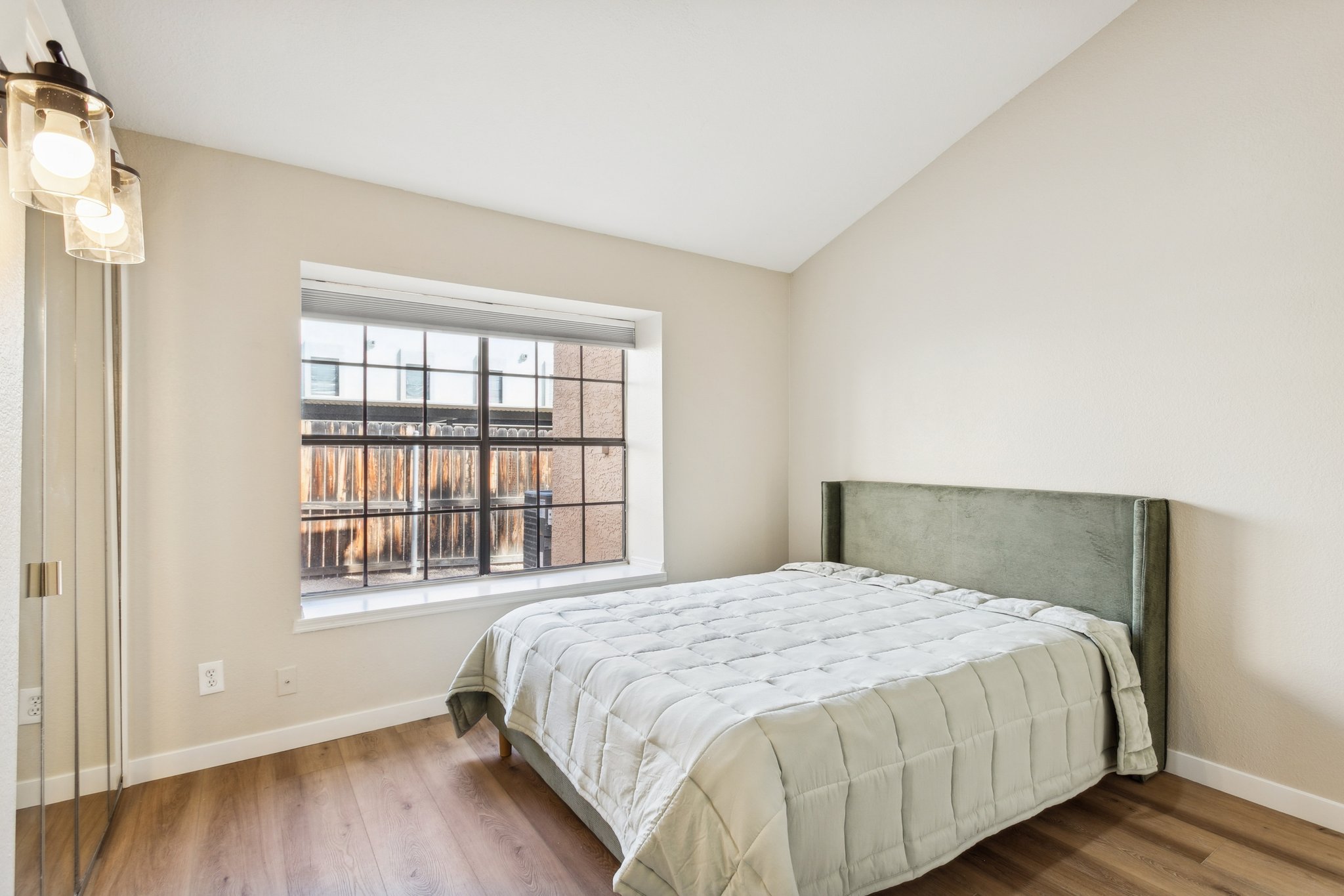 4901 E Kelton Ln 1267 - 014.jpg