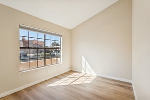 4901 E Kelton Ln 1267 - 019.jpg