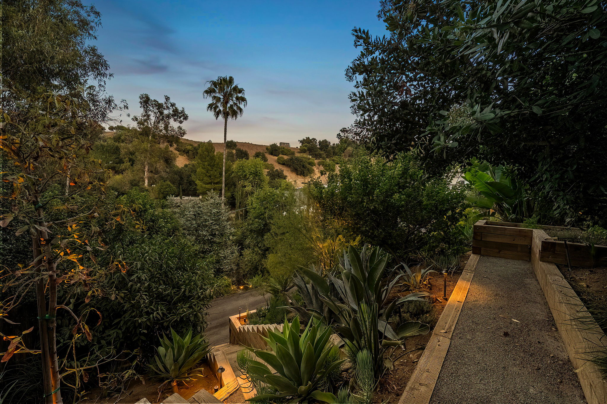 4901 El Canto Drive-92