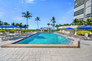 Beachside Community Pool, Spa, & Grilling Area