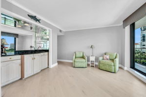 Wet Bar / Lounge - View 1