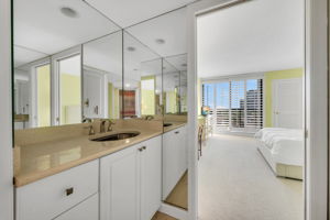 Master Bedroom Ensuite Hallway