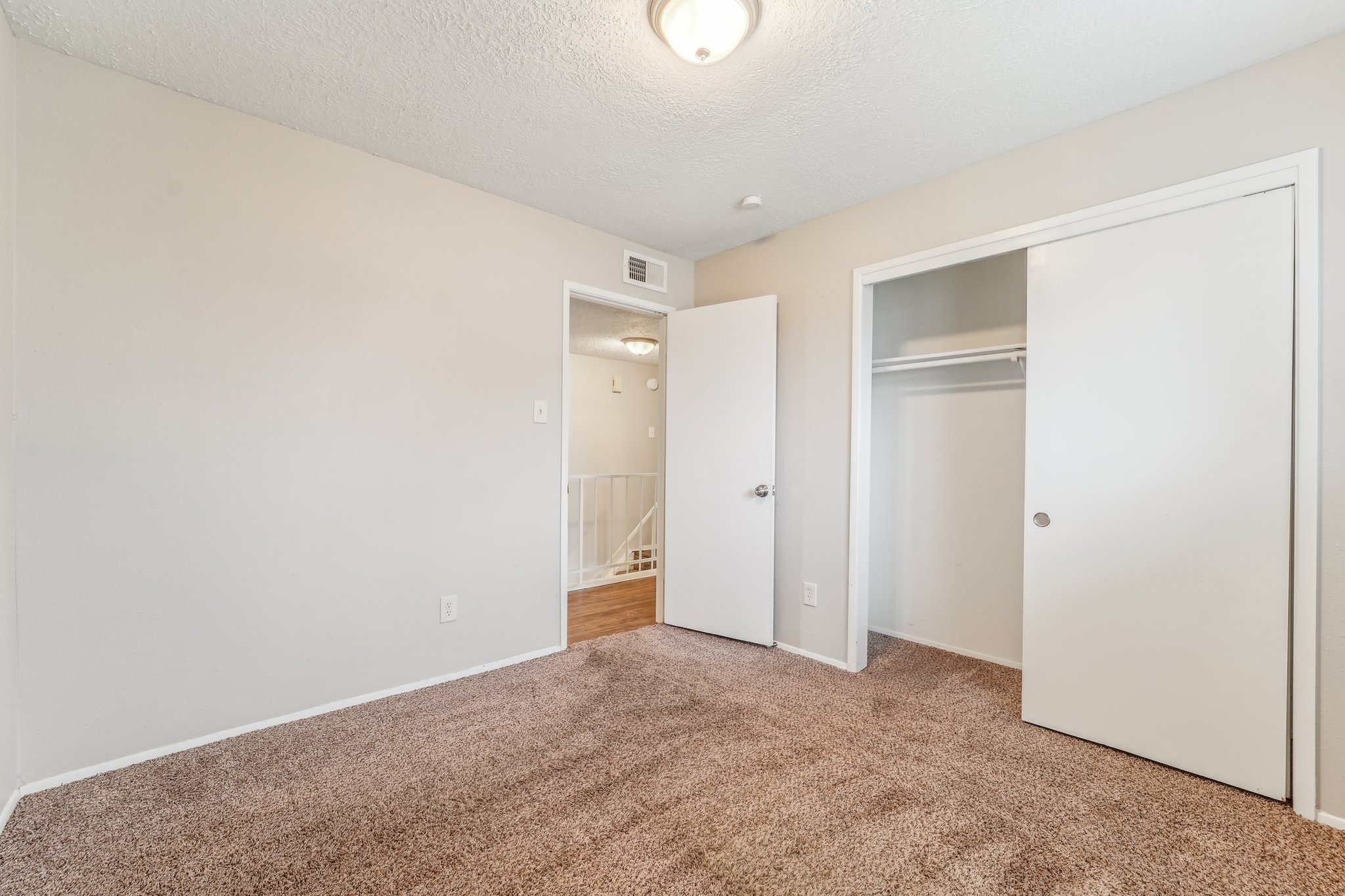 Ripple Creek Dr-024.jpg