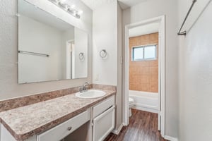 Ripple Creek Dr-030.jpg