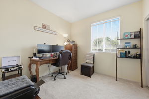 A perfect office or bedroom.