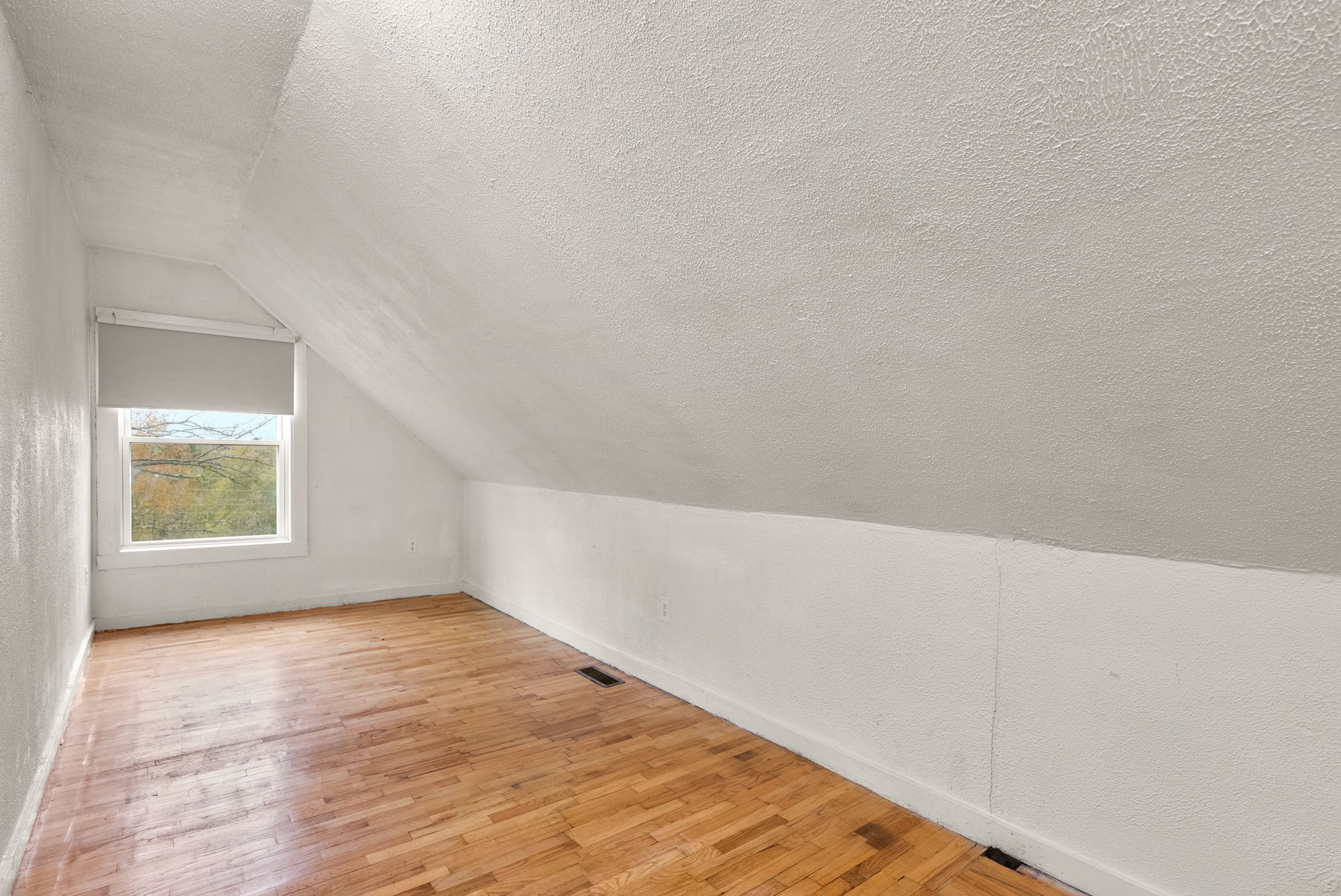 Bedroom 6 on Upper Level 2