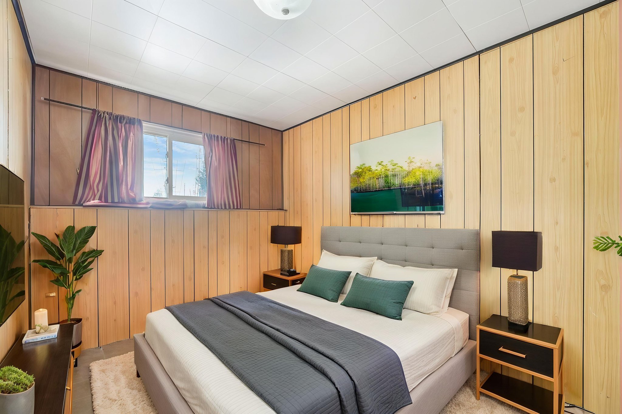 VX- Interior Image - (28) virtually staged.jpeg