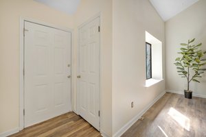  Photo 0